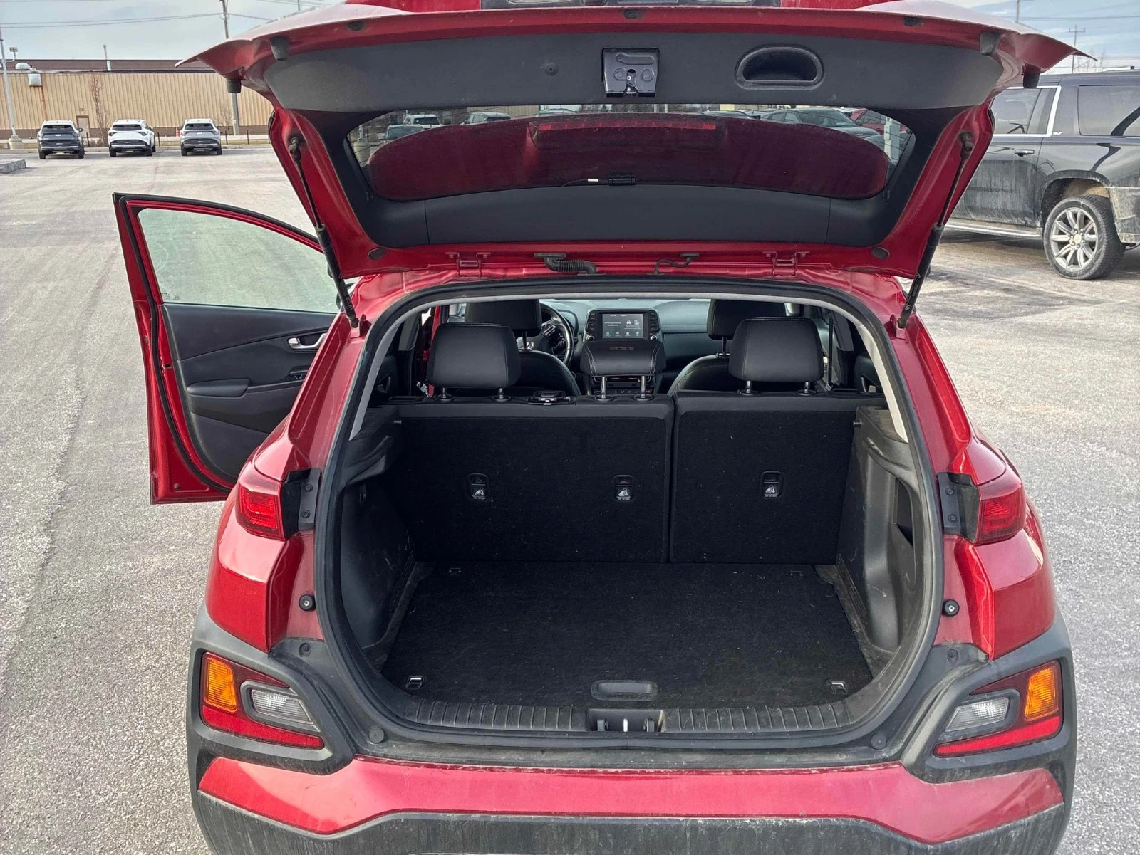 Hyundai Kona Luxury CARFAX    | Mobile.bg   14