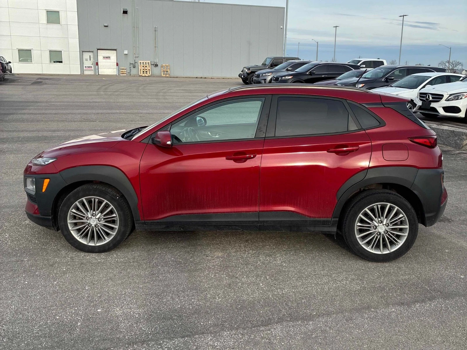 Hyundai Kona Luxury CARFAX    | Mobile.bg   2