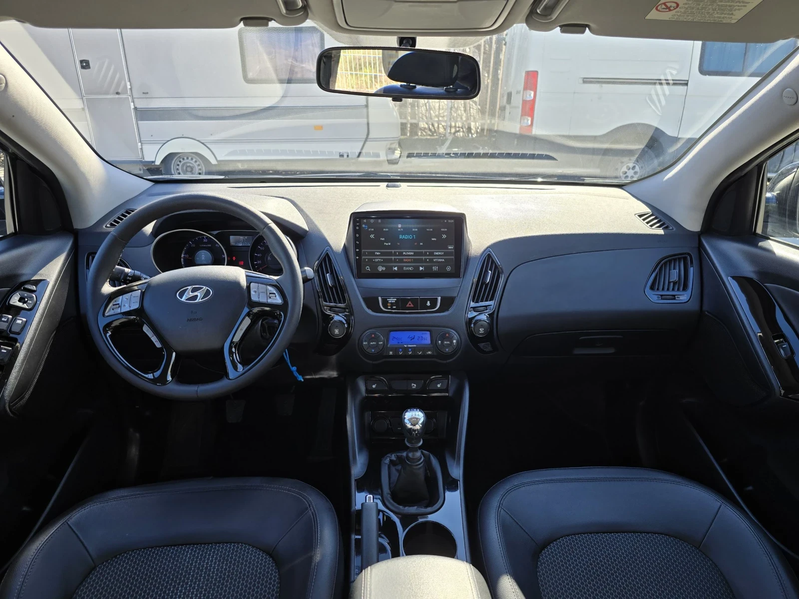 Hyundai IX35 1.7CRDi NAVI CAM CARPLAY TOP, снимка 10 - Автомобили и джипове - 53635341