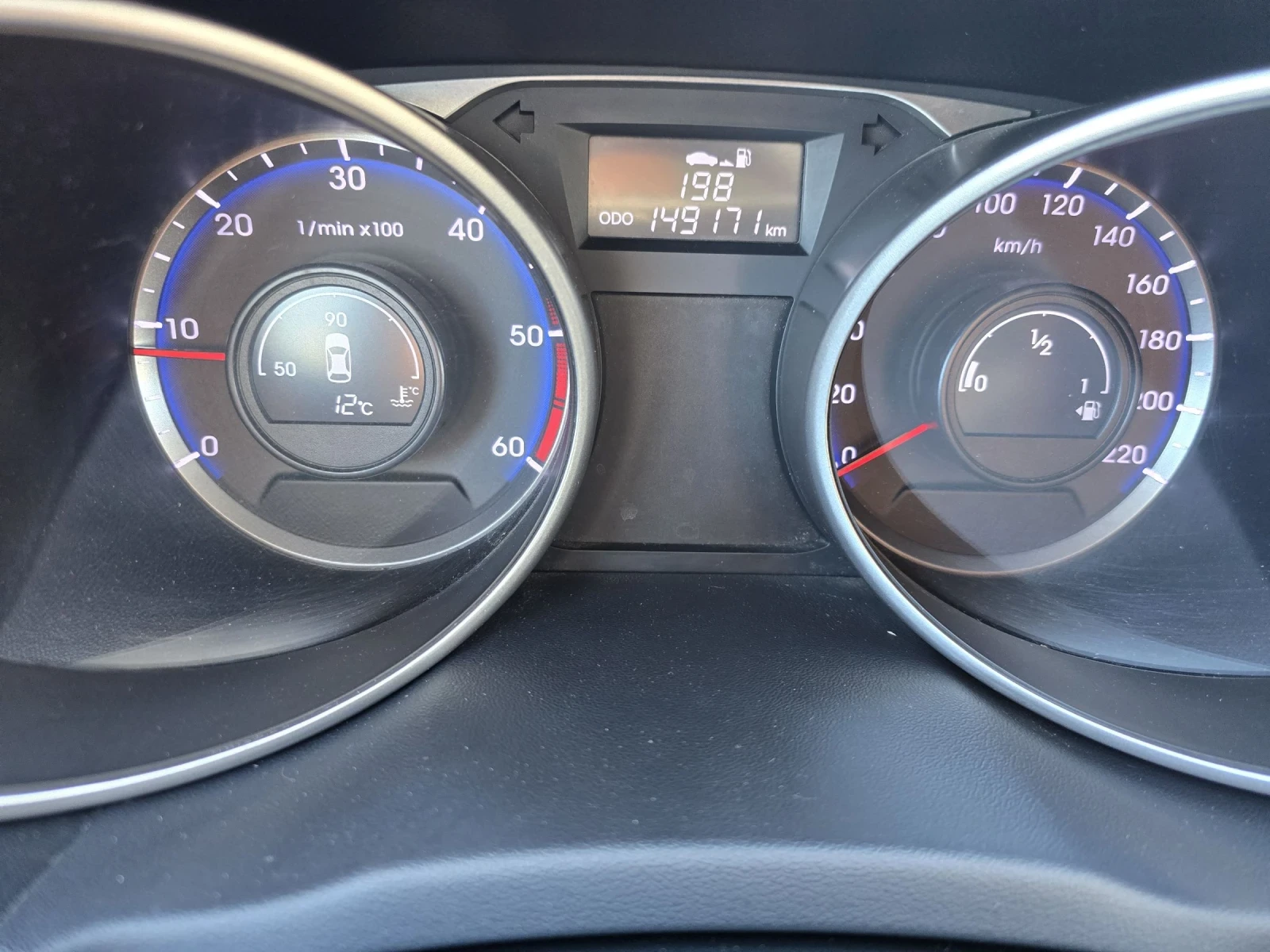 Hyundai IX35 1.7CRDi NAVI CAM CARPLAY TOP, снимка 11 - Автомобили и джипове - 53635341