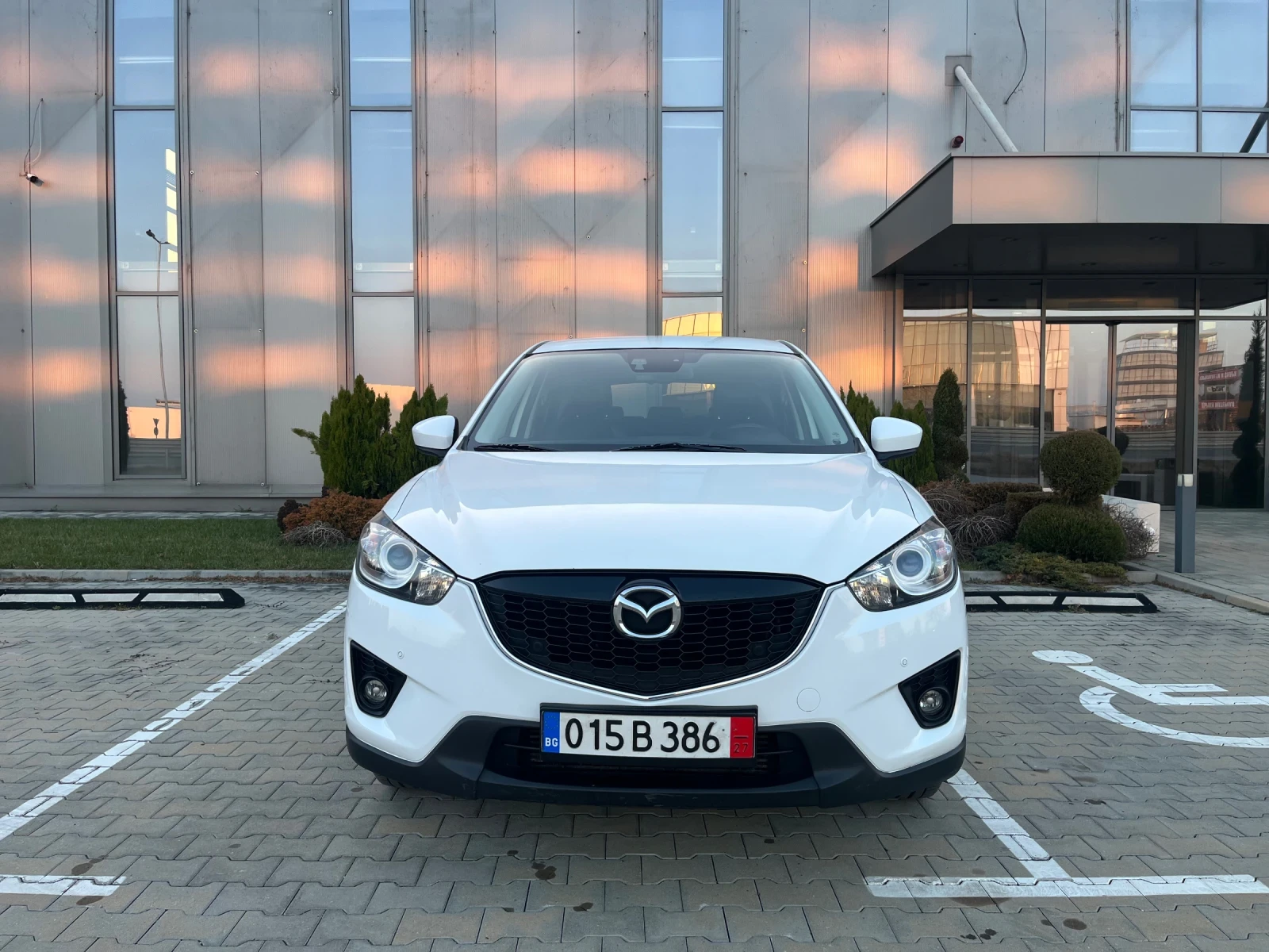 Mazda CX-5 2.2 SKYACTIV 4х4* Bose* Автомат* Кожа* Keylles*  - изображение 2