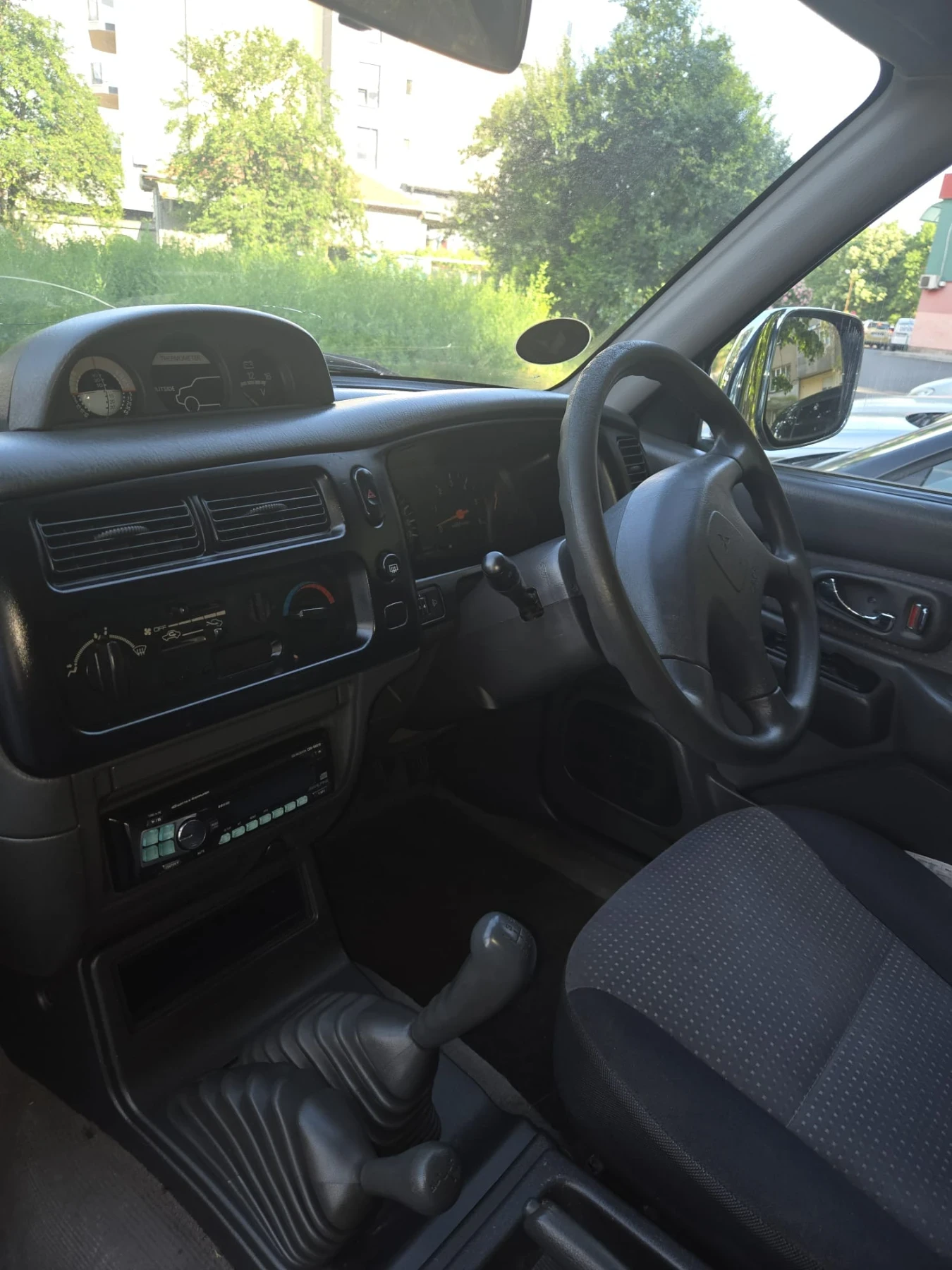 Mitsubishi L200 2, 5 TD 4LIFE 4WD, снимка 4 - Автомобили и джипове - 54839355