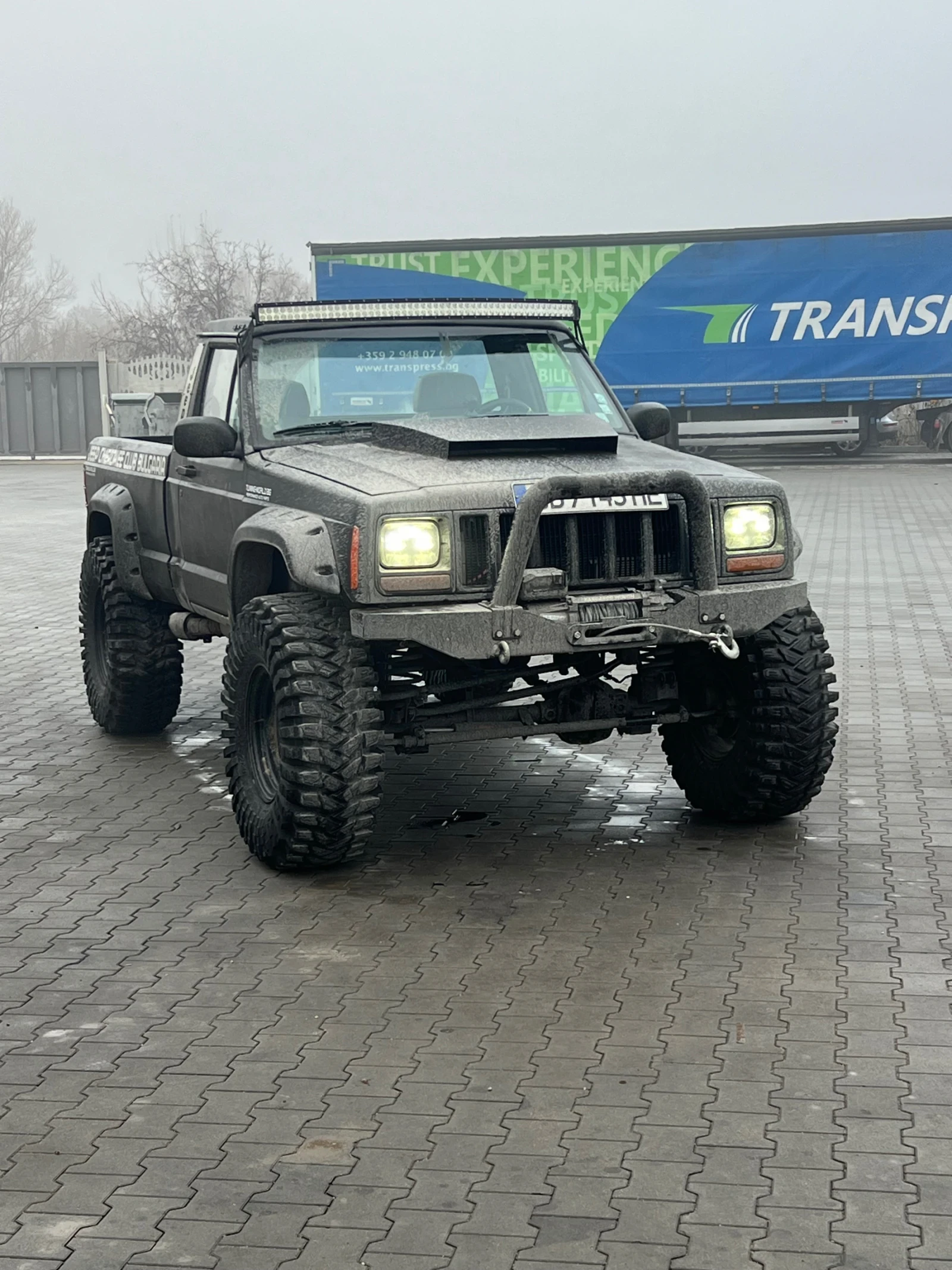 Jeep Cherokee Comanche
