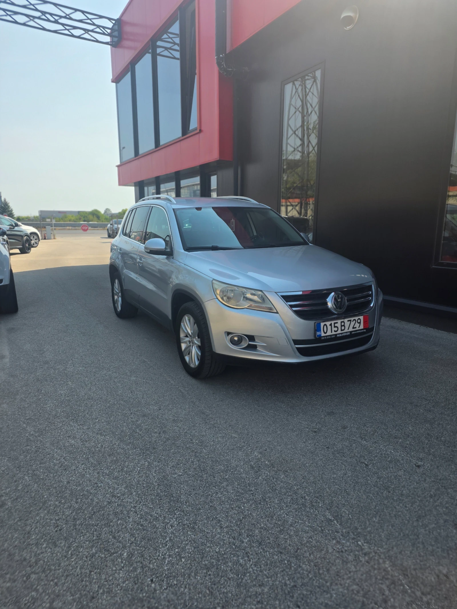 VW Tiguan, снимка 2 - Автомобили и джипове - 56103399