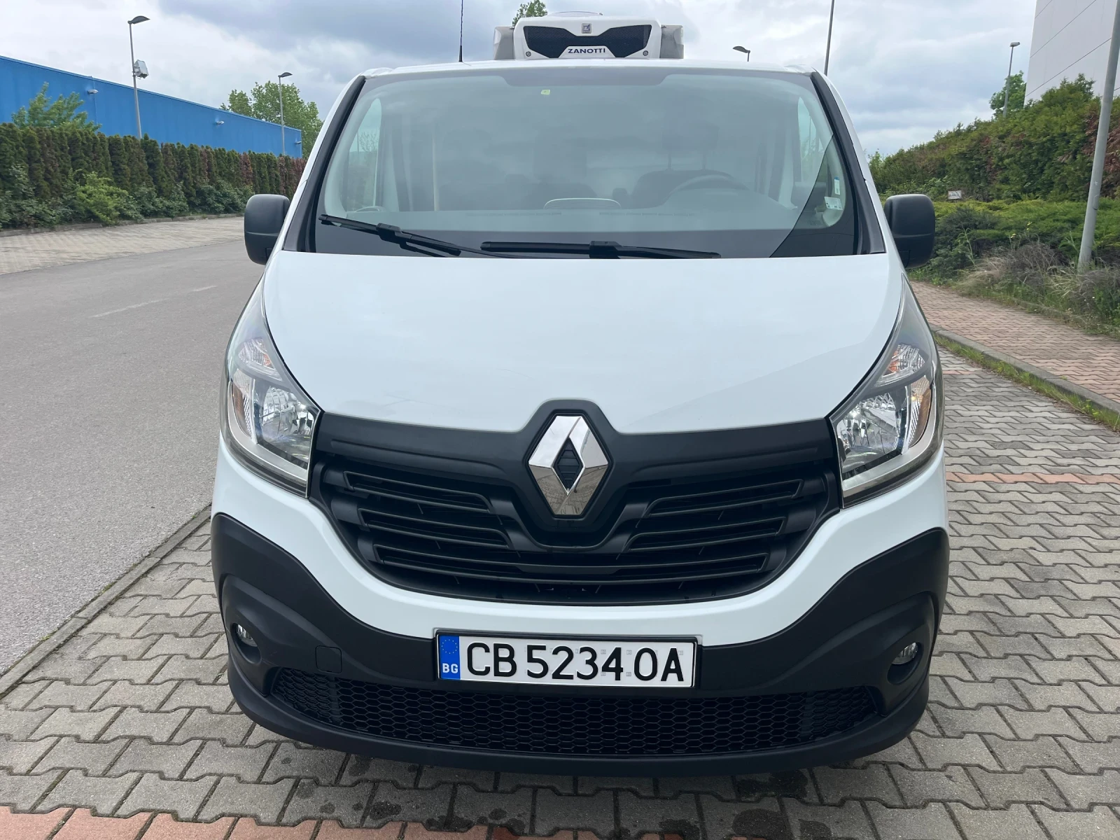 Renault Trafic Хладилен до -20С Evro6, снимка 6 - Бусове и автобуси - 54484104