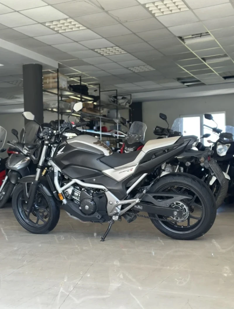 Honda Nc 750s, LED !, снимка 3 - Мотоциклети и мототехника - 53384483