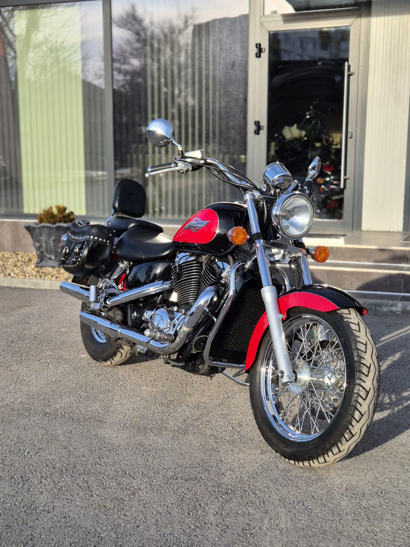 Honda Shadow VT1100 C2 Категория А2!!! Нов внос ШВЕЙЦАРИЯ! ТОП!, снимка 2 - Мотоциклети и мототехника - 53801434