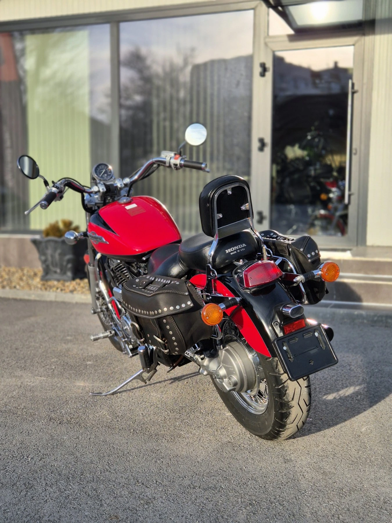 Honda Shadow VT1100 C2 Категория А2!!! Нов внос ШВЕЙЦАРИЯ! ТОП!, снимка 7 - Мотоциклети и мототехника - 53801434