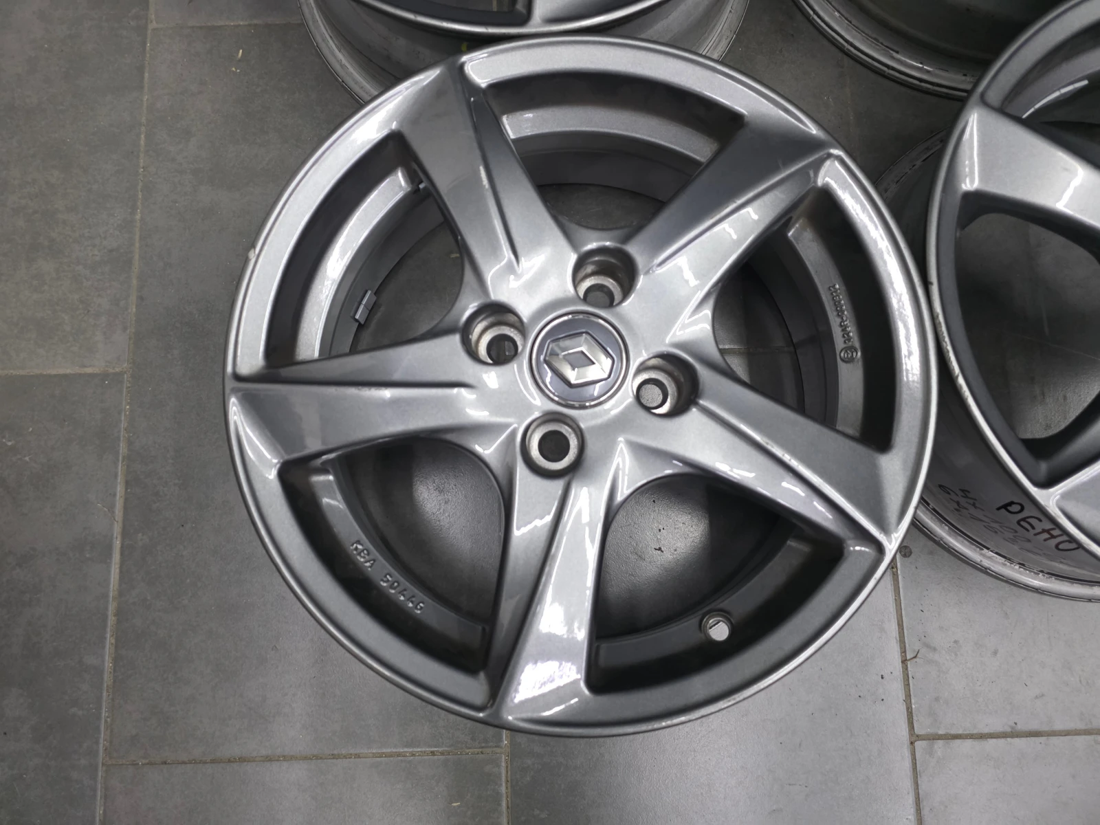 ������ | Mobile.bg � ����������� 7