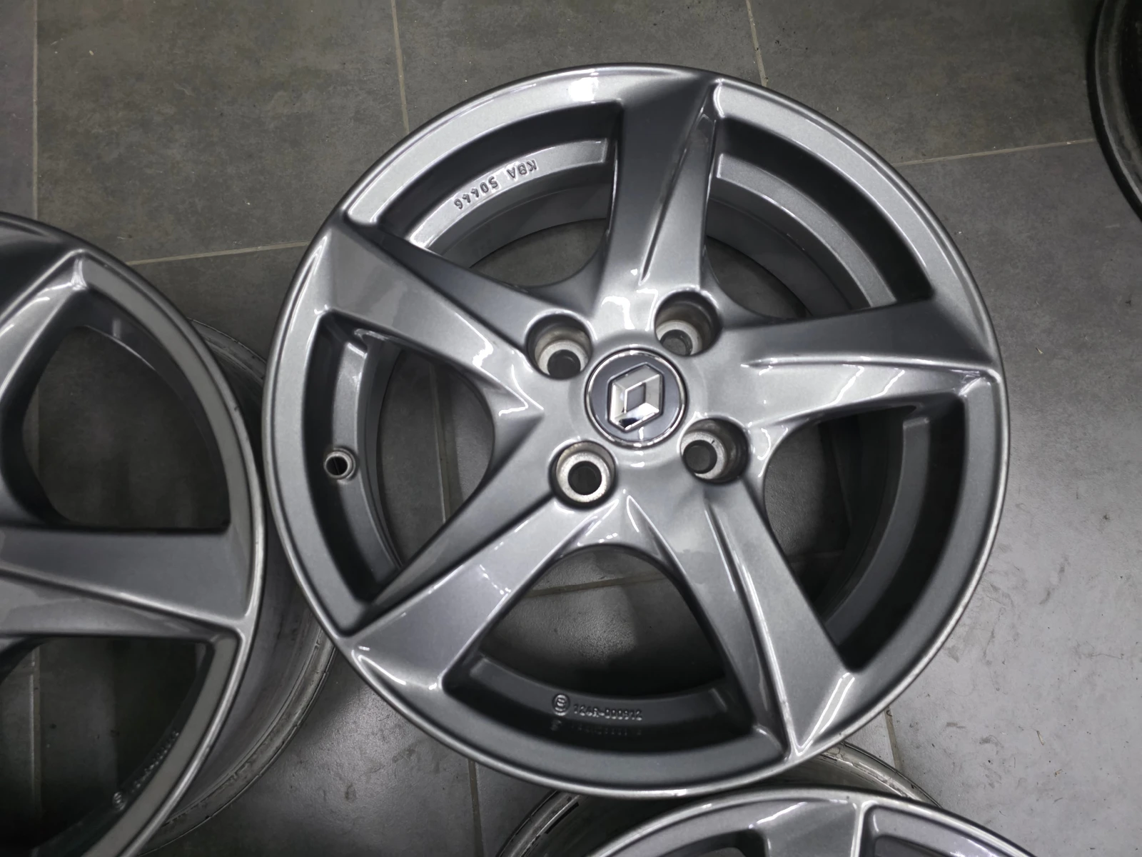 ������ | Mobile.bg � ����������� 6