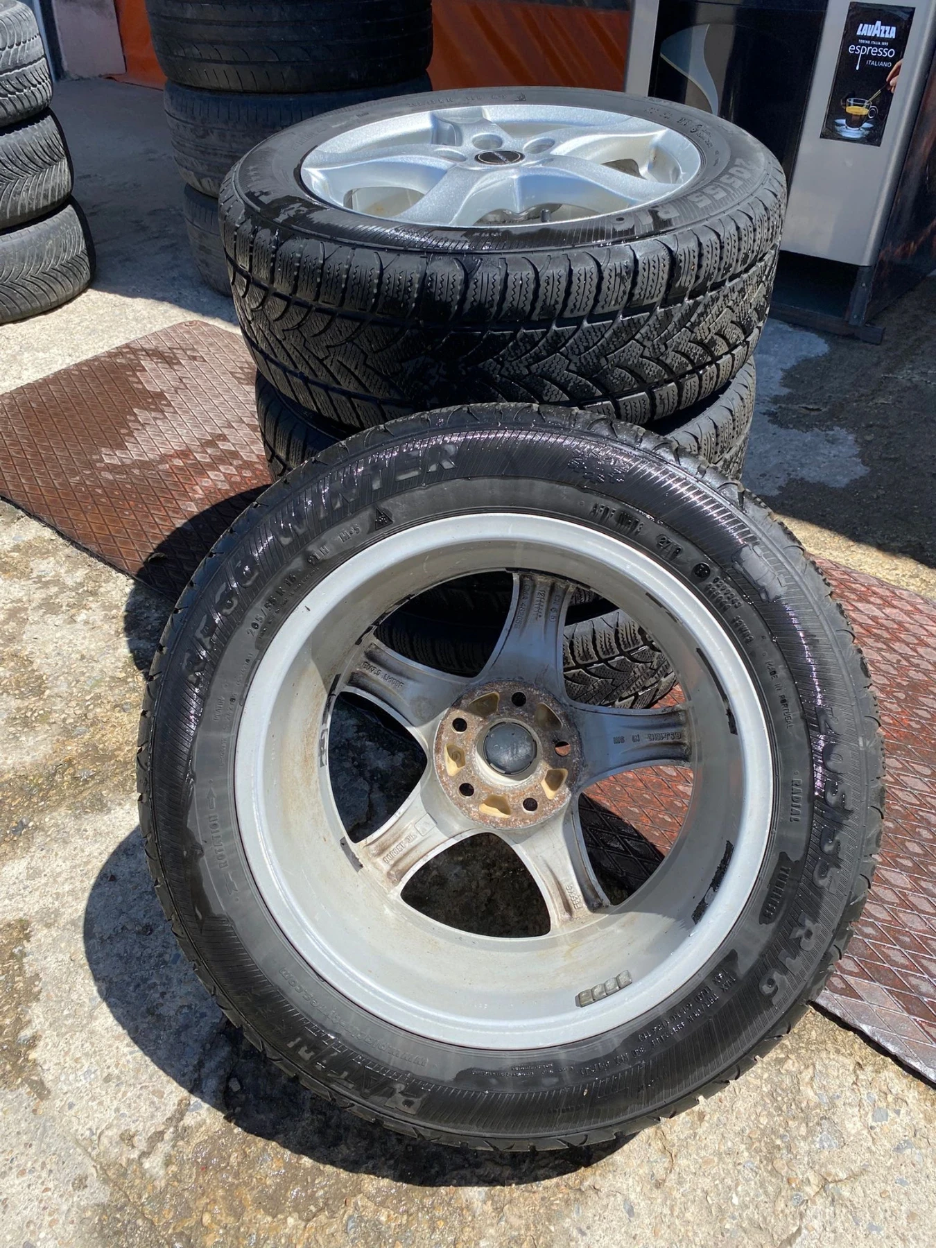���� � ������ 205/55R16 | Mobile.bg � ����������� 5