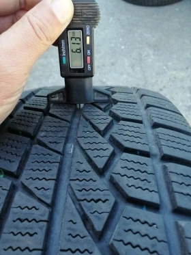 Гуми Зимни 225/55R19, снимка 7 - Гуми и джанти - 38192091