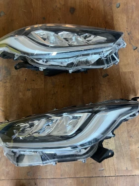 Toyota Yaris 1.5HYBRID, снимка 8