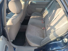 Toyota Corolla 1.4i 16V, снимка 10