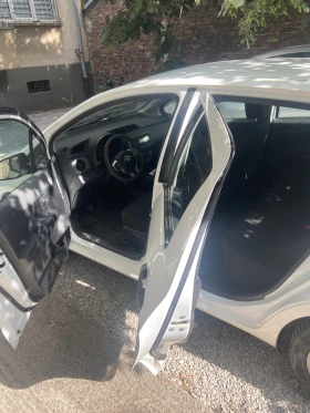 Toyota Yaris - 4999 € / 9777.19 лв. - 79479241 8