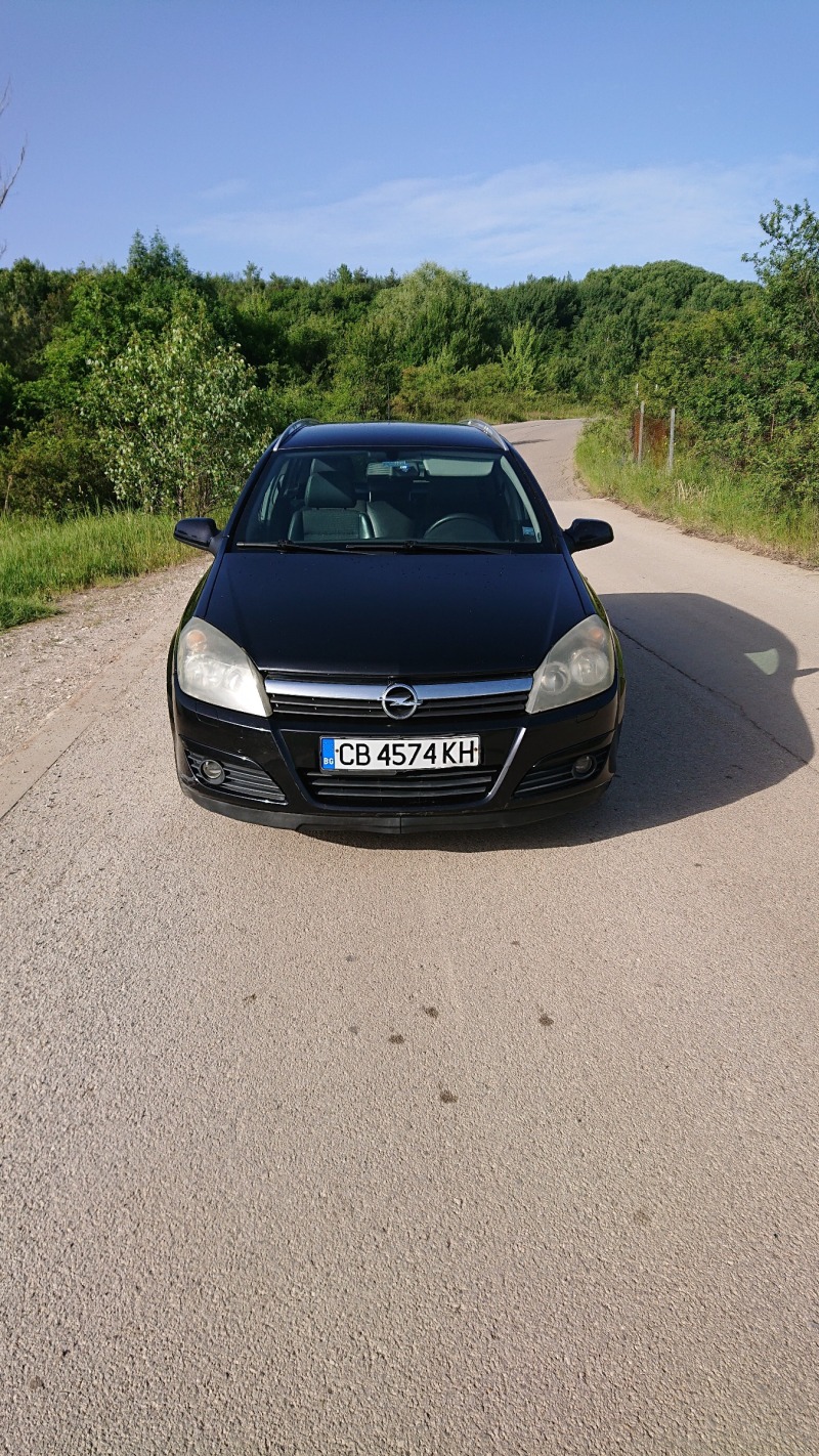 Opel Astra 1.9 CDTI Cosmo 6 ск., снимка 2 - Автомобили и джипове - 46246592