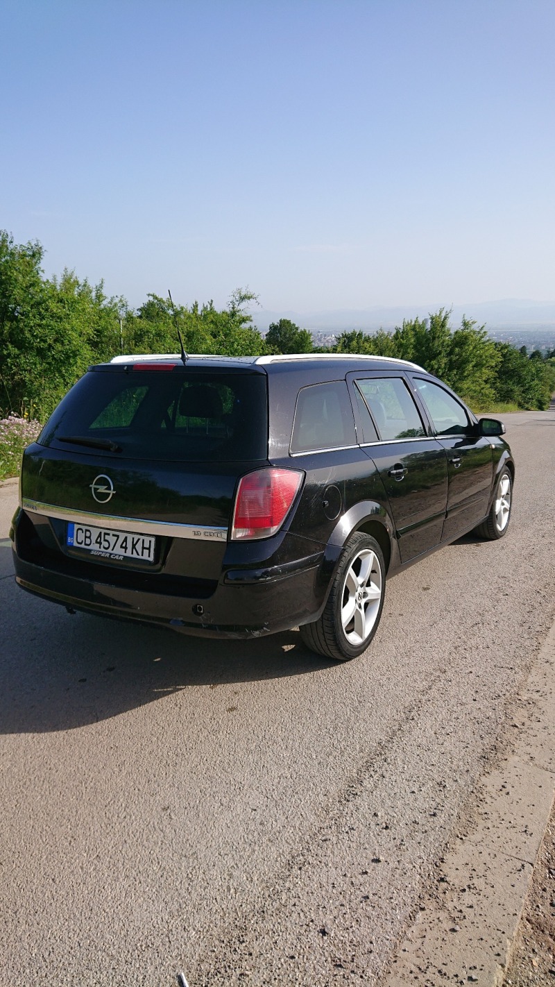 Opel Astra 1.9 CDTI Cosmo 6 ск., снимка 5 - Автомобили и джипове - 46246592