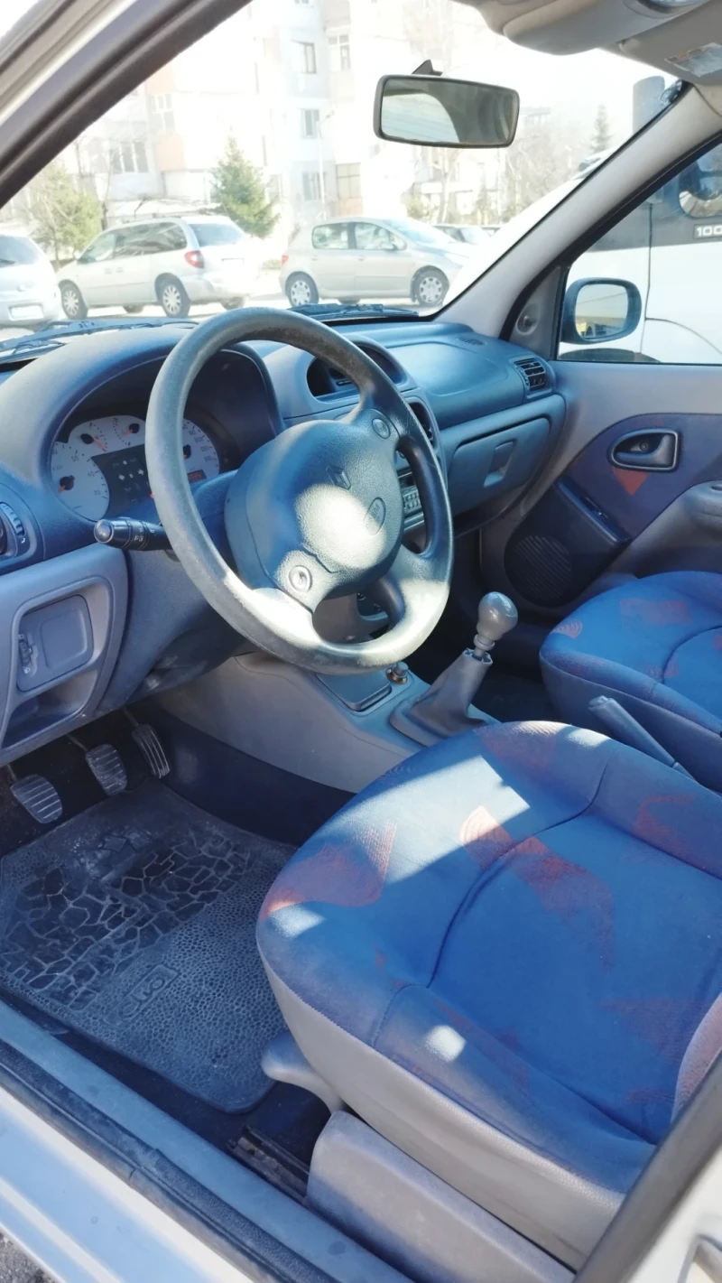 Renault Clio, снимка 3 - Автомобили и джипове - 48641586