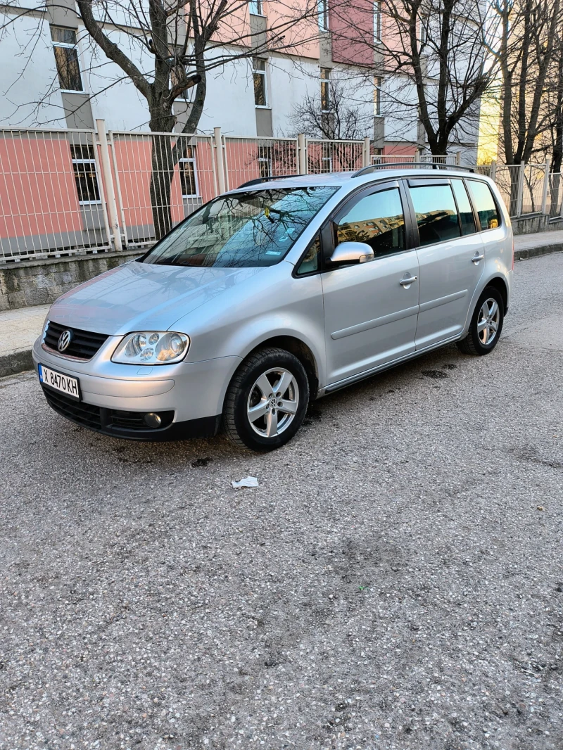 VW Touran, снимка 13 - Автомобили и джипове - 49426567