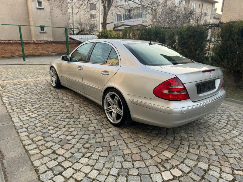 Mercedes-Benz E 320 CDI EURO4 FULL, снимка 3 - Автомобили и джипове - 49591037