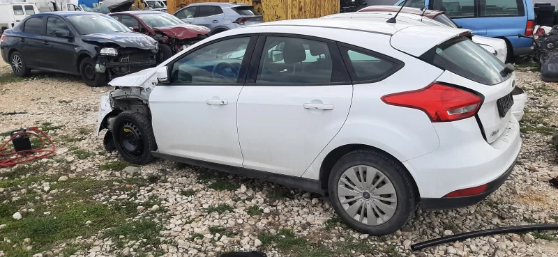 Ford Focus 1.5hdi, снимка 4 - Автомобили и джипове - 49597147