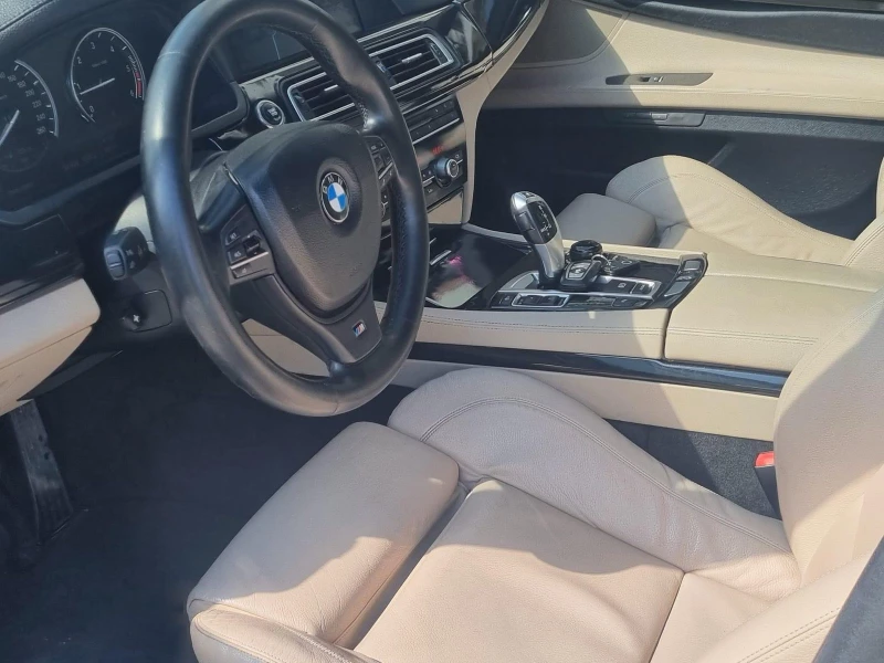 BMW 730 М-Пакет 3.0D, снимка 11 - Автомобили и джипове - 51386594
