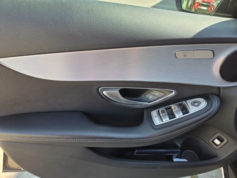 Mercedes-Benz C 220, снимка 10 - Автомобили и джипове - 51914814