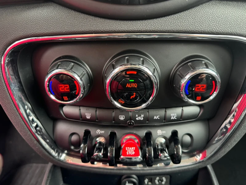 Mini Clubman 2.0D NAVI, снимка 14 - Автомобили и джипове - 51935073