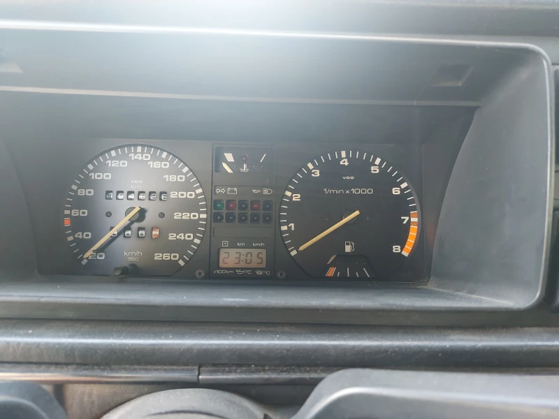 VW Jetta 1.8 16V Style, снимка 9 - Автомобили и джипове - 52421026