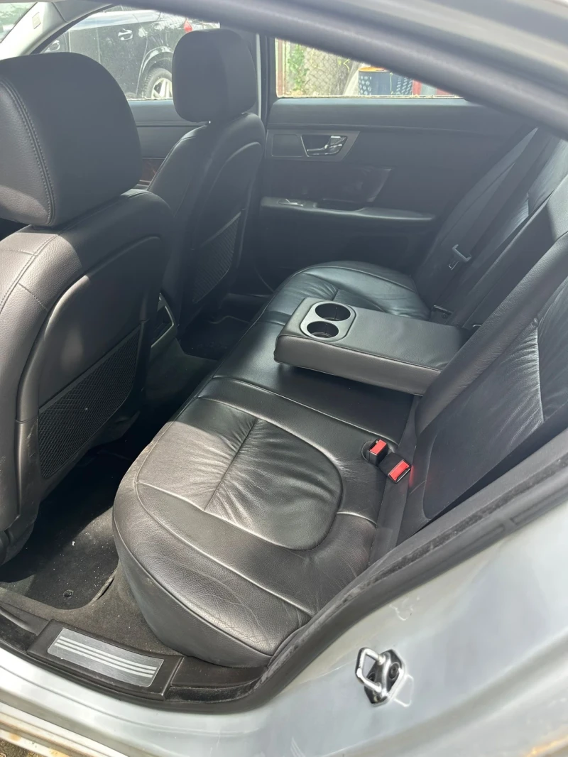 Jaguar Xf 2&#39;7, снимка 12 - Автомобили и джипове - 52136570