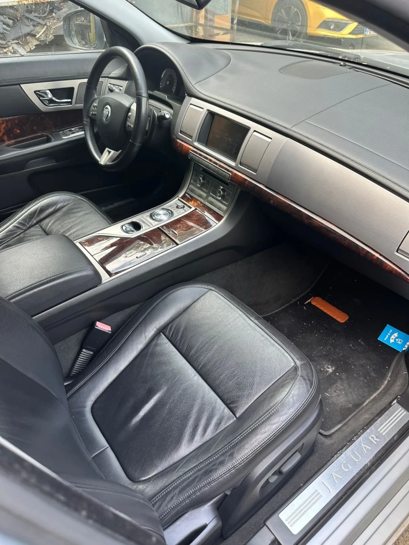 Jaguar Xf 2&#39;7, снимка 14 - Автомобили и джипове - 52136570