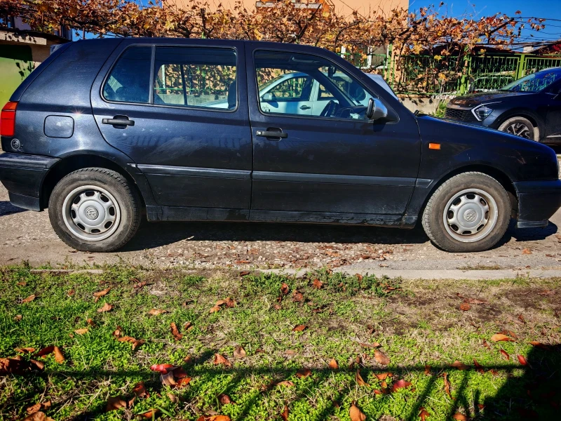 VW Golf Бензин/Газ, снимка 3 - Автомобили и джипове - 52254632