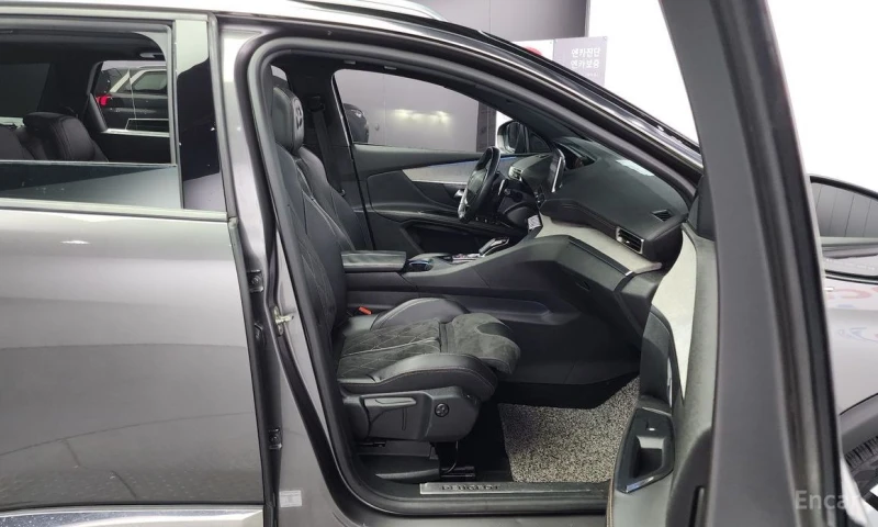 Peugeot 5008, снимка 10 - Автомобили и джипове - 52683914