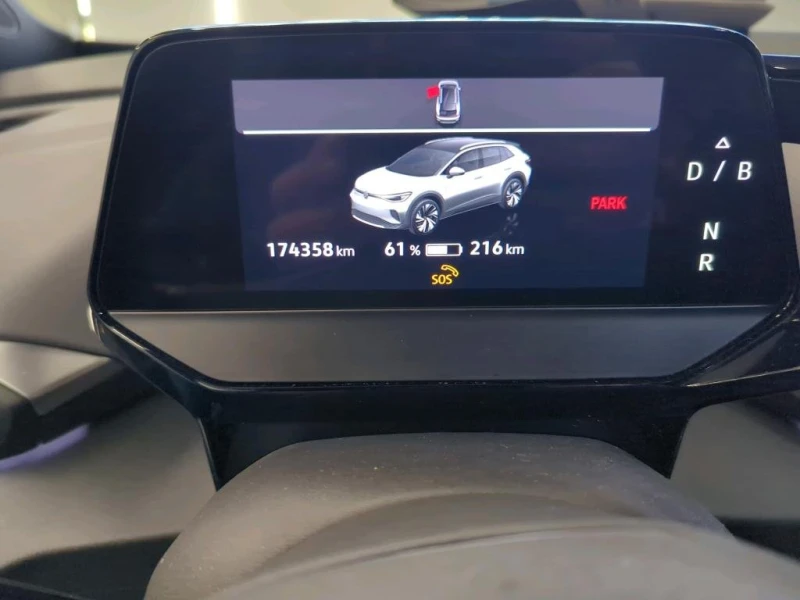 VW ID.4 77 kWh 1st Edition Oчакван внос. Лизинг, снимка 11 - Автомобили и джипове - 53352675