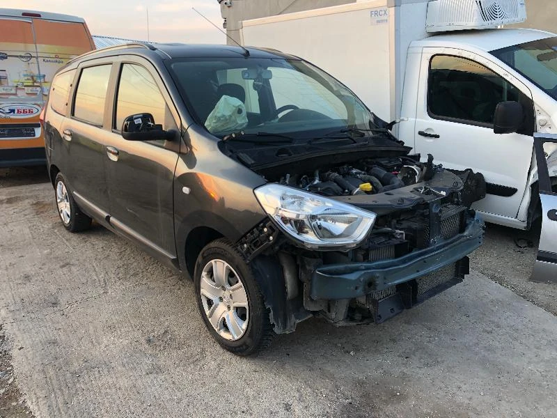 Dacia Lodgy 1.5DCI, снимка 3 - Автомобили и джипове - 26165275