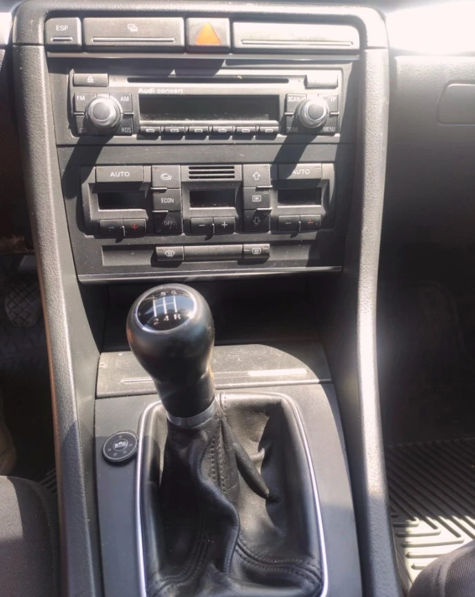 Audi A4 2.0i GAZ Sedan, снимка 7 - Автомобили и джипове - 55042417