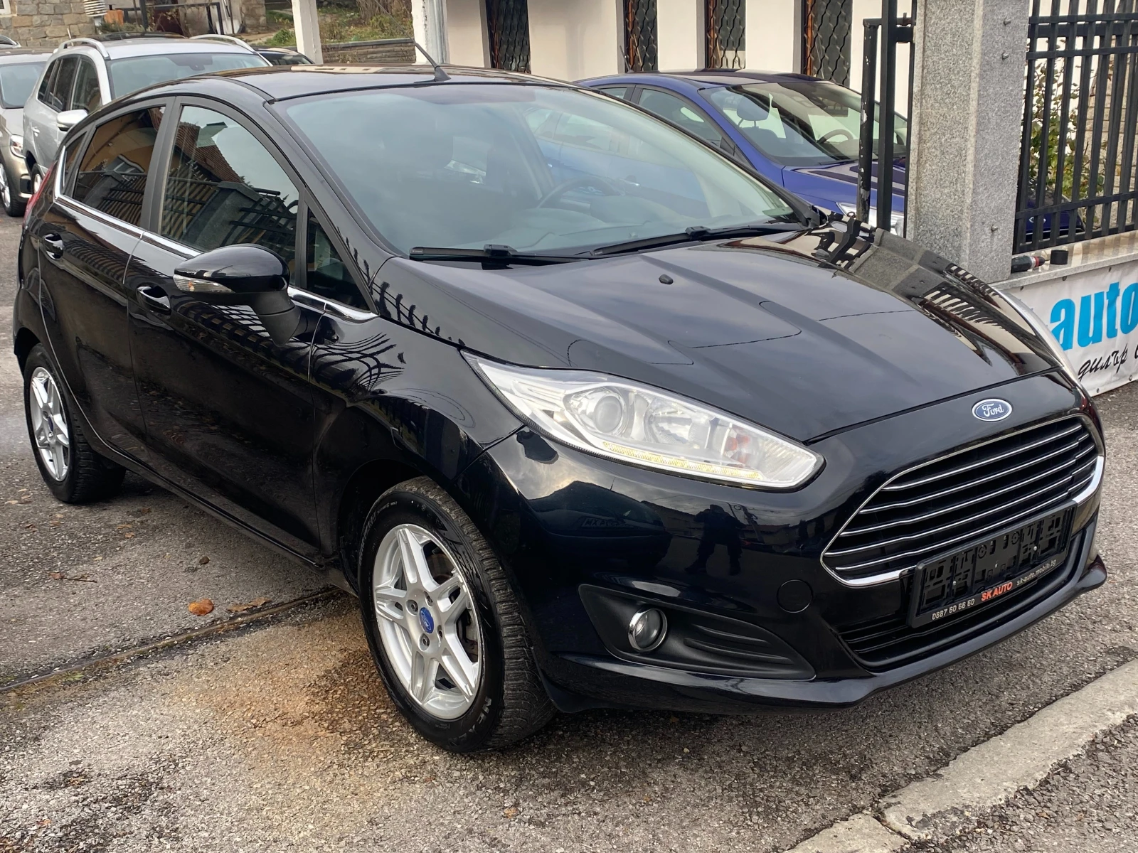 Ford Fiesta 1.5D-2014g-EURO5B-NAVI-LED-75k.s-TITANIUM-FACELIFT - изображение 2