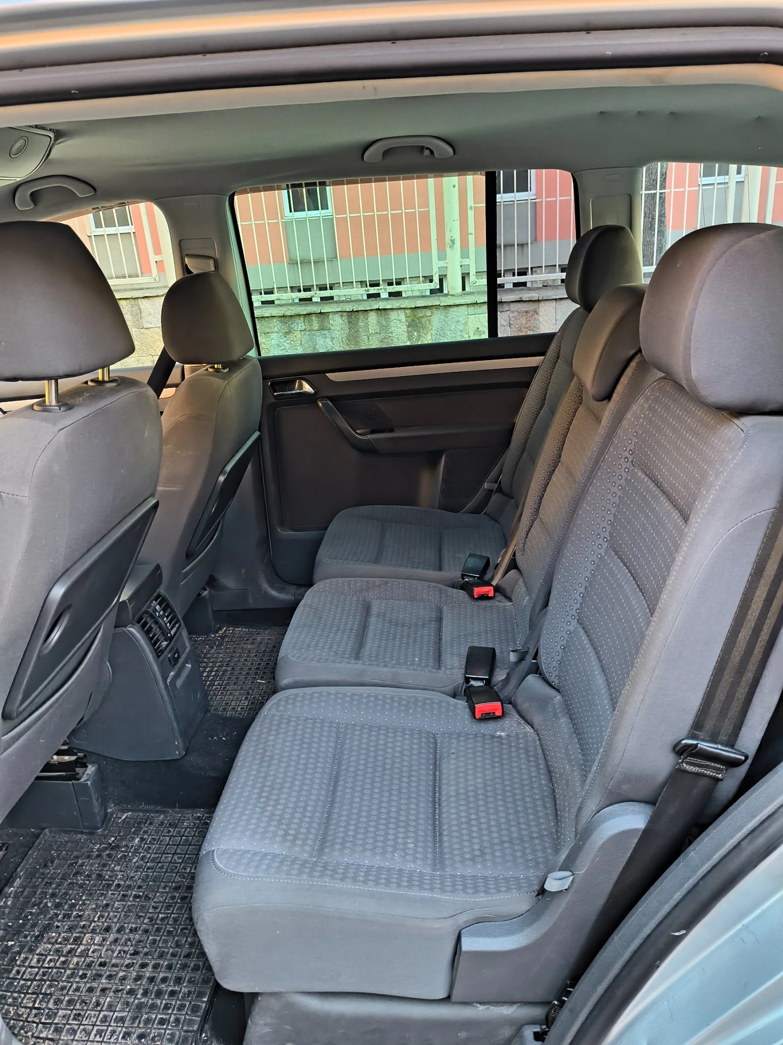 VW Touran  - изображение 9