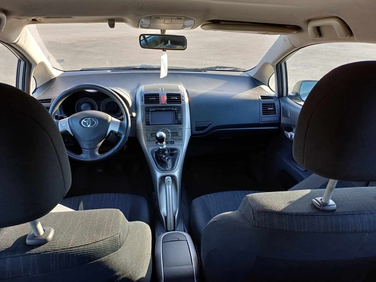 Toyota Auris  - изображение 7