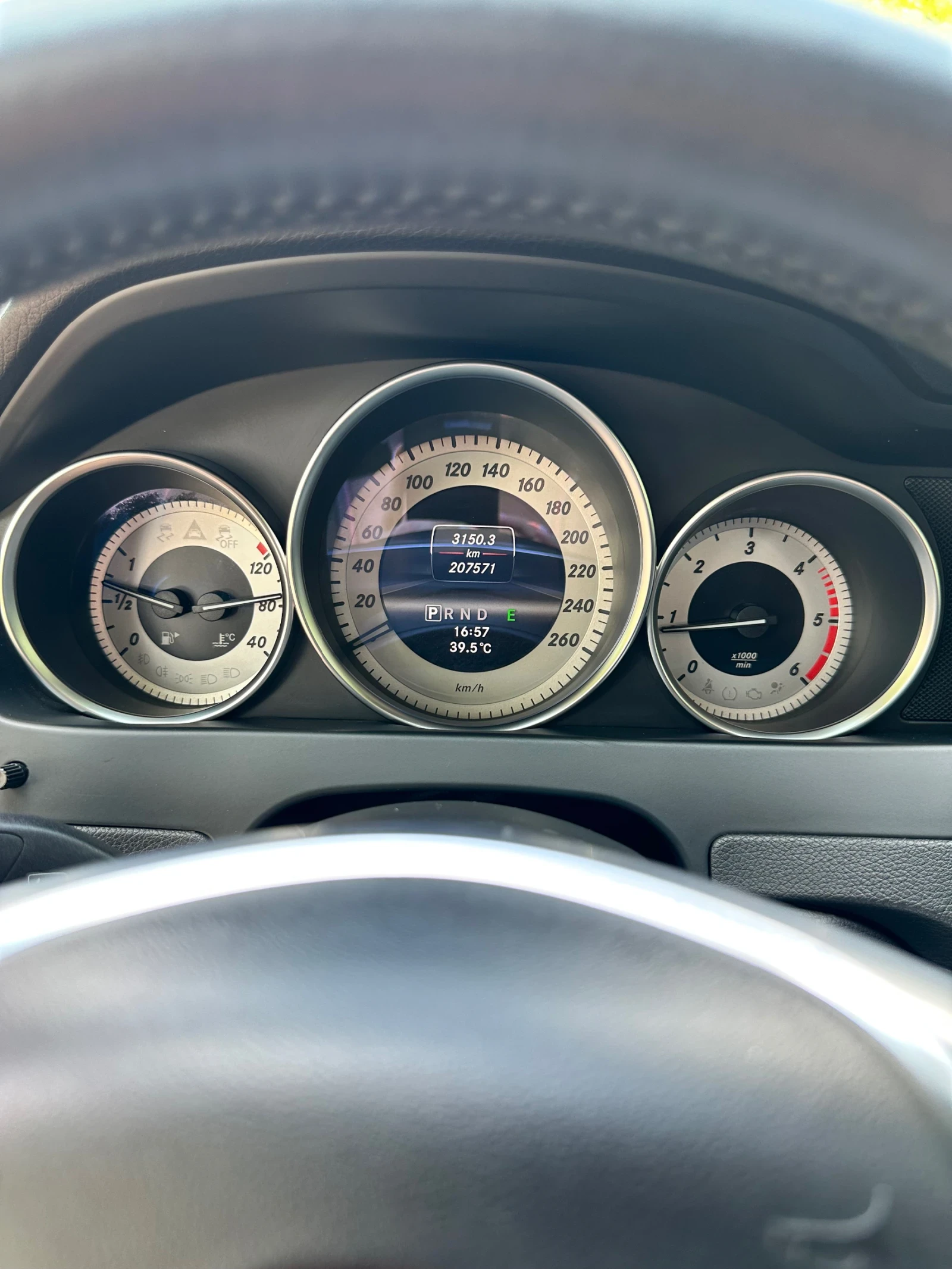 Mercedes-Benz C 200 Avangarde FaceLift Автомат  - изображение 9
