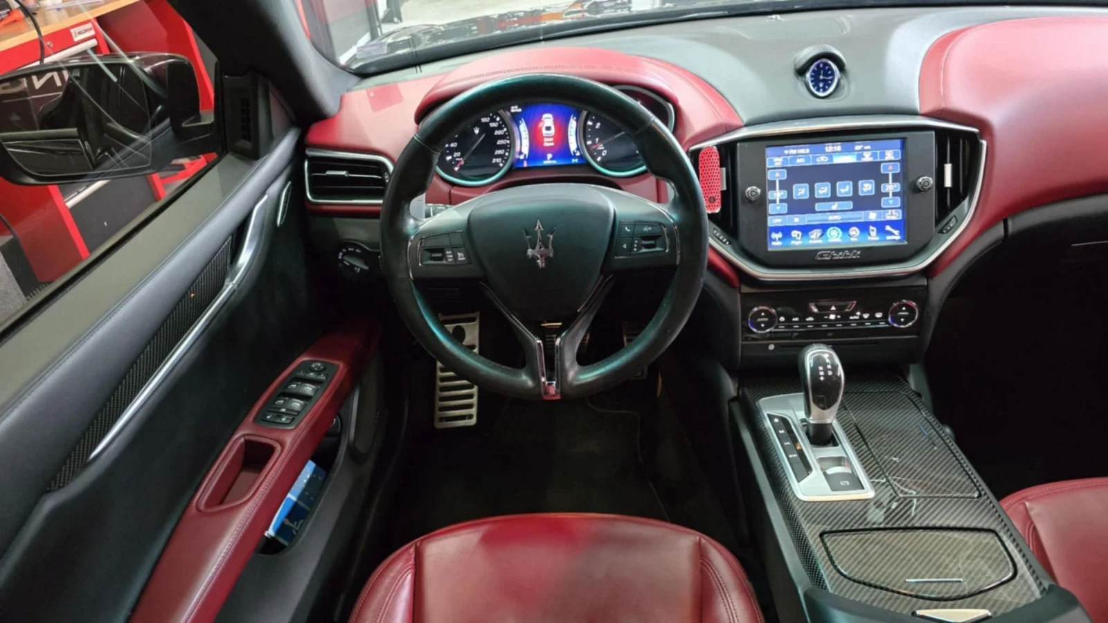 Maserati Ghibli SQ4 3.0 V6 BITURBO 4X4, Carbon, 57000реални киломе - изображение 8