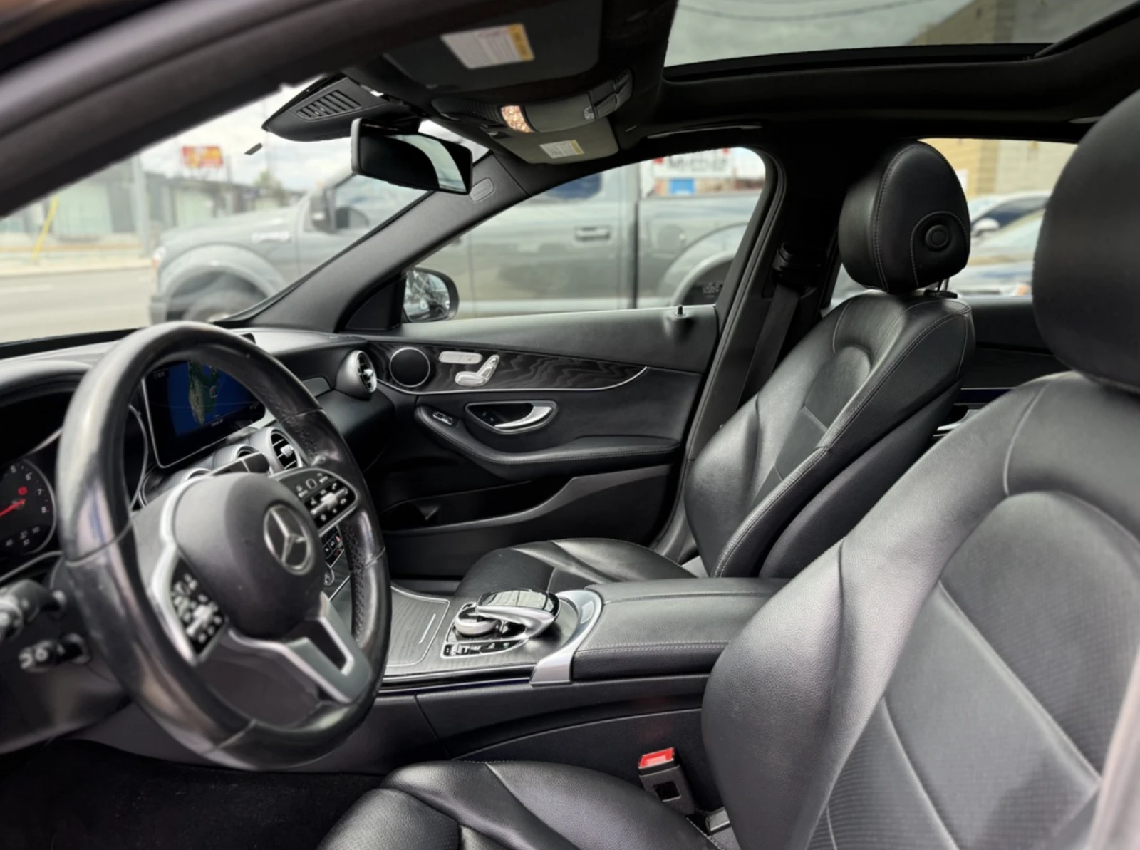 Mercedes-Benz C 300 2019 Mercedes-Benz C300 - изображение 8