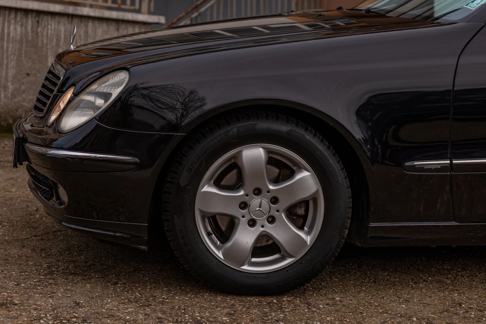 Mercedes-Benz E 220  - изображение 4