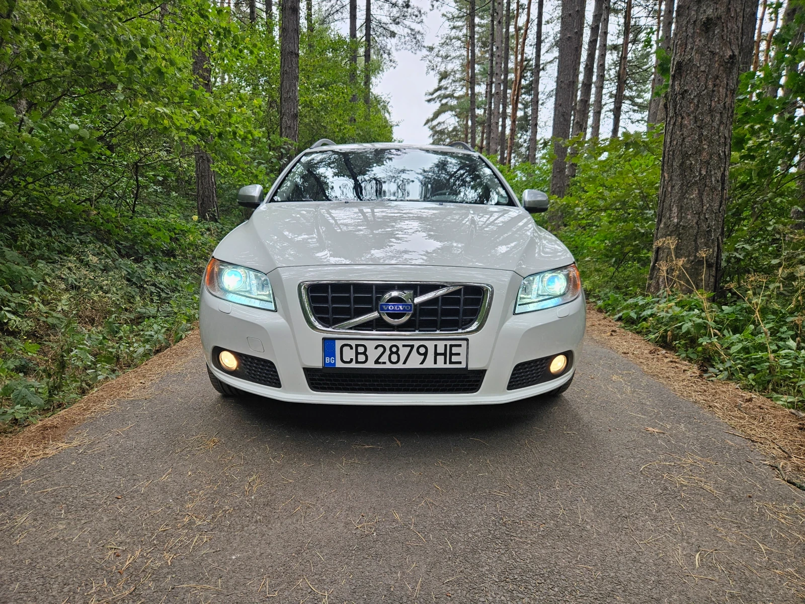 Volvo V70 Momentum, снимка 4 - Автомобили и джипове - 54030324