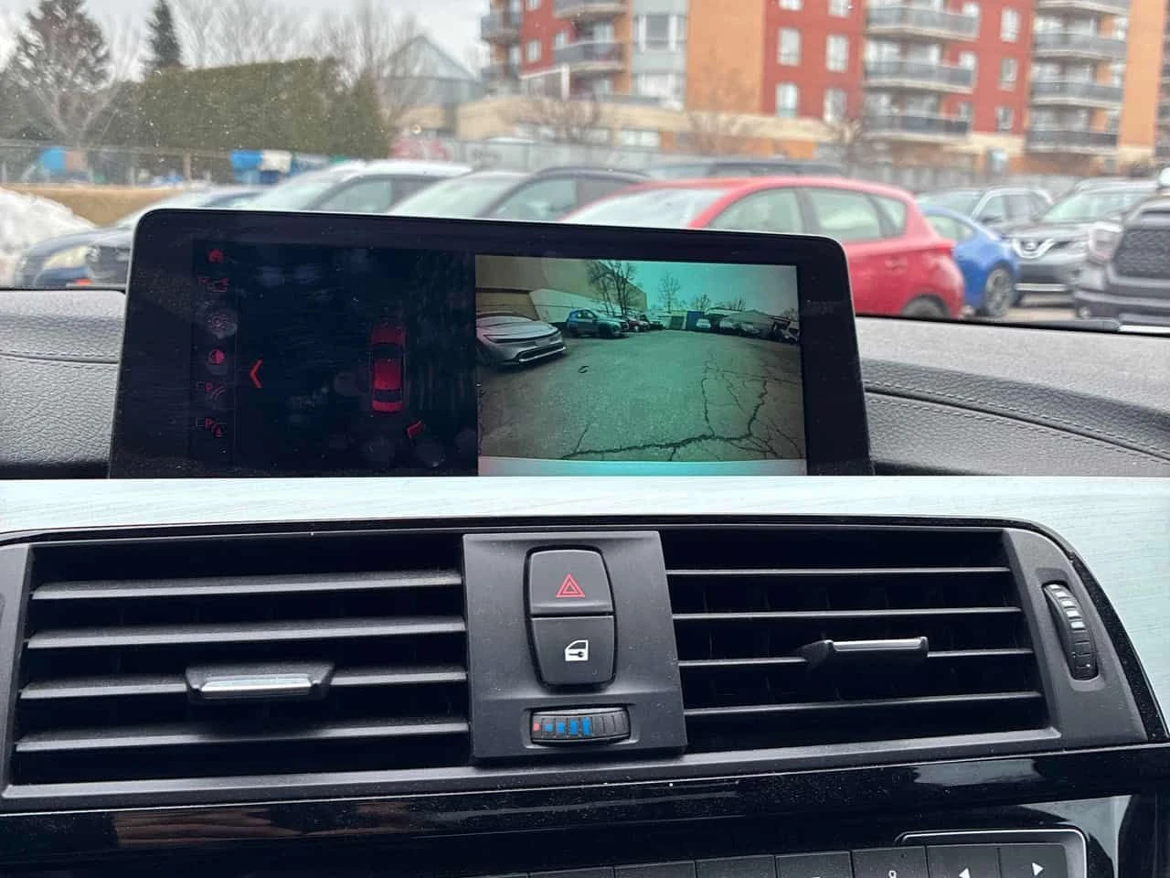 BMW 328 d xDrive/CARFAX/ШИБИДАХ/ВТОРИ ГУМИ И ДЖАНТИ, снимка 13 - Автомобили и джипове - 54078492