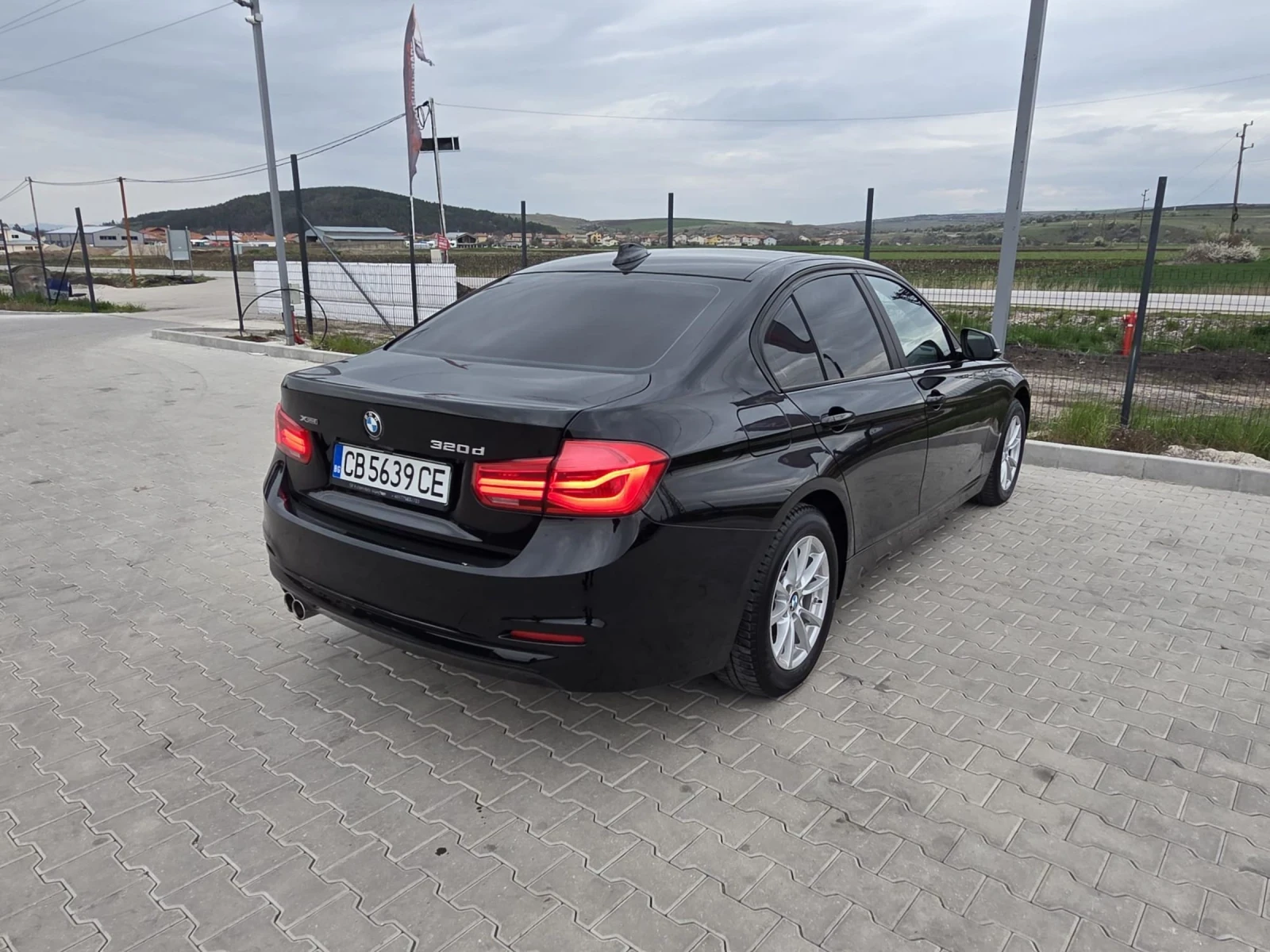 BMW 320 X DRIVE Facelift , снимка 6 - Автомобили и джипове - 54207950