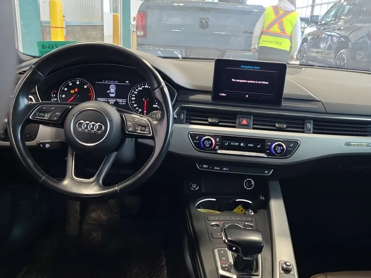 Audi A4 * CARFAX* 2 КЛЮЧА* ШИБИДАХ* ПОДГРЕВИ* , снимка 10 - Автомобили и джипове - 54351735