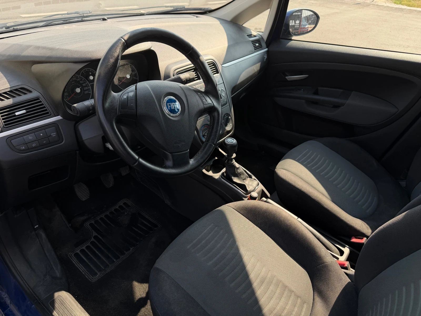 Fiat Punto Grande Punto 1.4 78к.с. / Клима, снимка 6 - Автомобили и джипове - 54803861