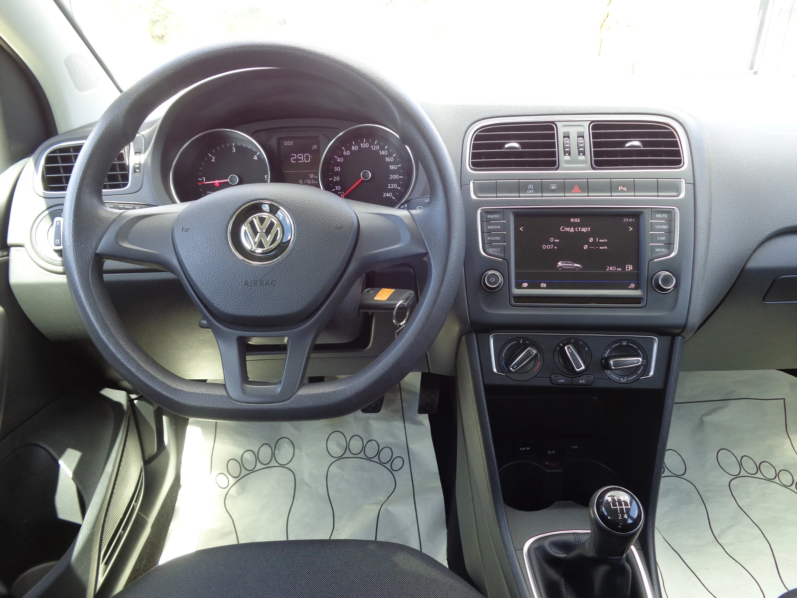 VW Polo 1.4 TDI 90hp EURO 6, снимка 13 - Автомобили и джипове - 55163726