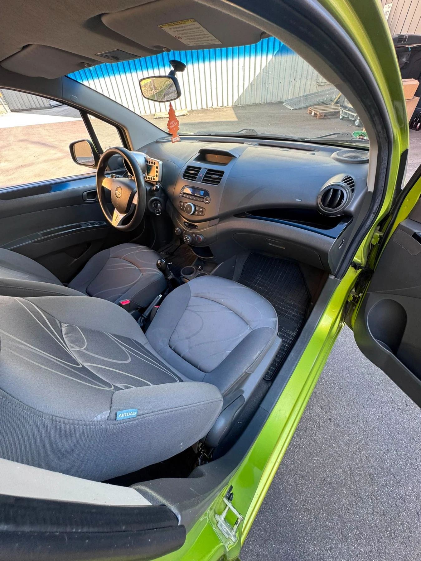 Chevrolet Spark, снимка 7 - Автомобили и джипове - 55343592